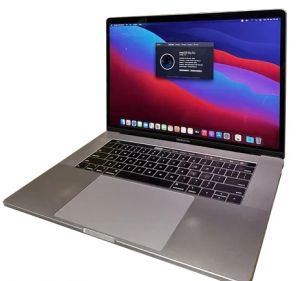 Ноутбук Apple MacBook Pro 15" 2018 A1990 32/256/i7(2.2) 555X 4GB 2631-4 (MR932) Уцінка