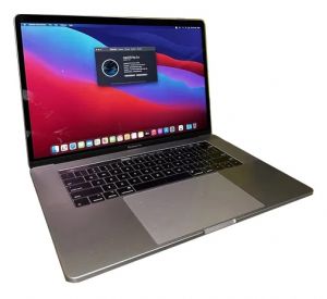 Ноутбук Apple MacBook Pro 15" 2018 A1990 32/256/i7(2.2) 555X 4GB 2052 (MR932LL/A) Уцінка