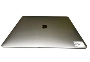 Ноутбук Apple MacBook Pro 15" 2018 A1990 32/256/i7(2.2) 555X 4GB 2052 (MR932) Уцінка