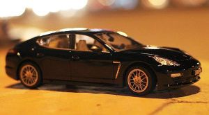 Машинка р/у 1:18 Meizhi лиценз. Porsche Panamera металлическая (черный)