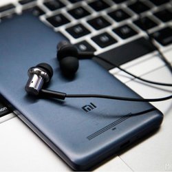 Наушники Xiaomi Mi in-earphone Pro Silver (ZBW4369TY / 6970244522658)