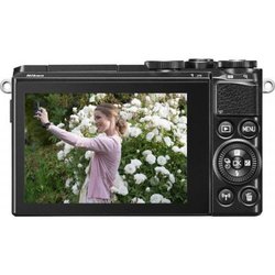 Цифровой фотоаппарат Nikon 1 J5 +10-30mm PD-Zoom Kit Black (VVA241K001)
