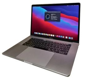 Ноутбук Apple MacBook Pro 15" 2018 A1990 32/256/i7(2.2) 555X 4GB 2631-3 (MR932) Уцінка