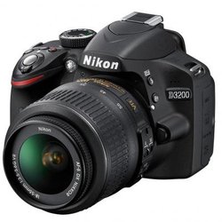Nikon D3200 + 18-55mm VR II Black KIT (VBA330K009)