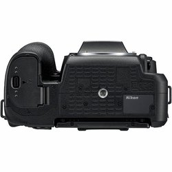 Цифровой фотоаппарат Nikon D7500 AF-S DX 16-80 ED VR Kit (VBA510K005)