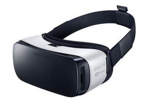 Шлем виртуальной реальности Samsung Gear VR (SM-R322)